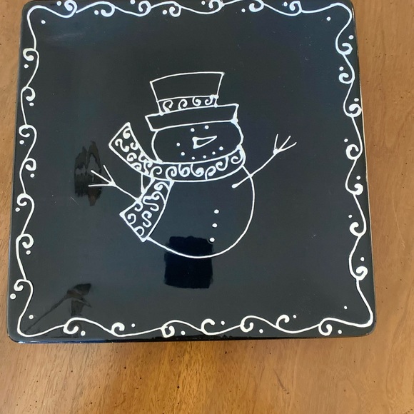Snowman Black & White Plate Signature Housewares 10in x 10in Square - Picture 3 of 3